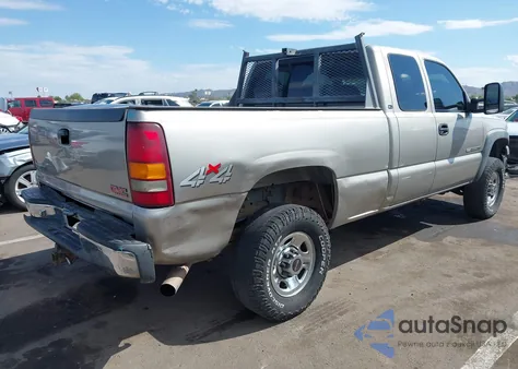 2001 GMC Sierra 2500Hd Sl z USA, uszkodzony, nr VIN 1GTHK29UX1E314046